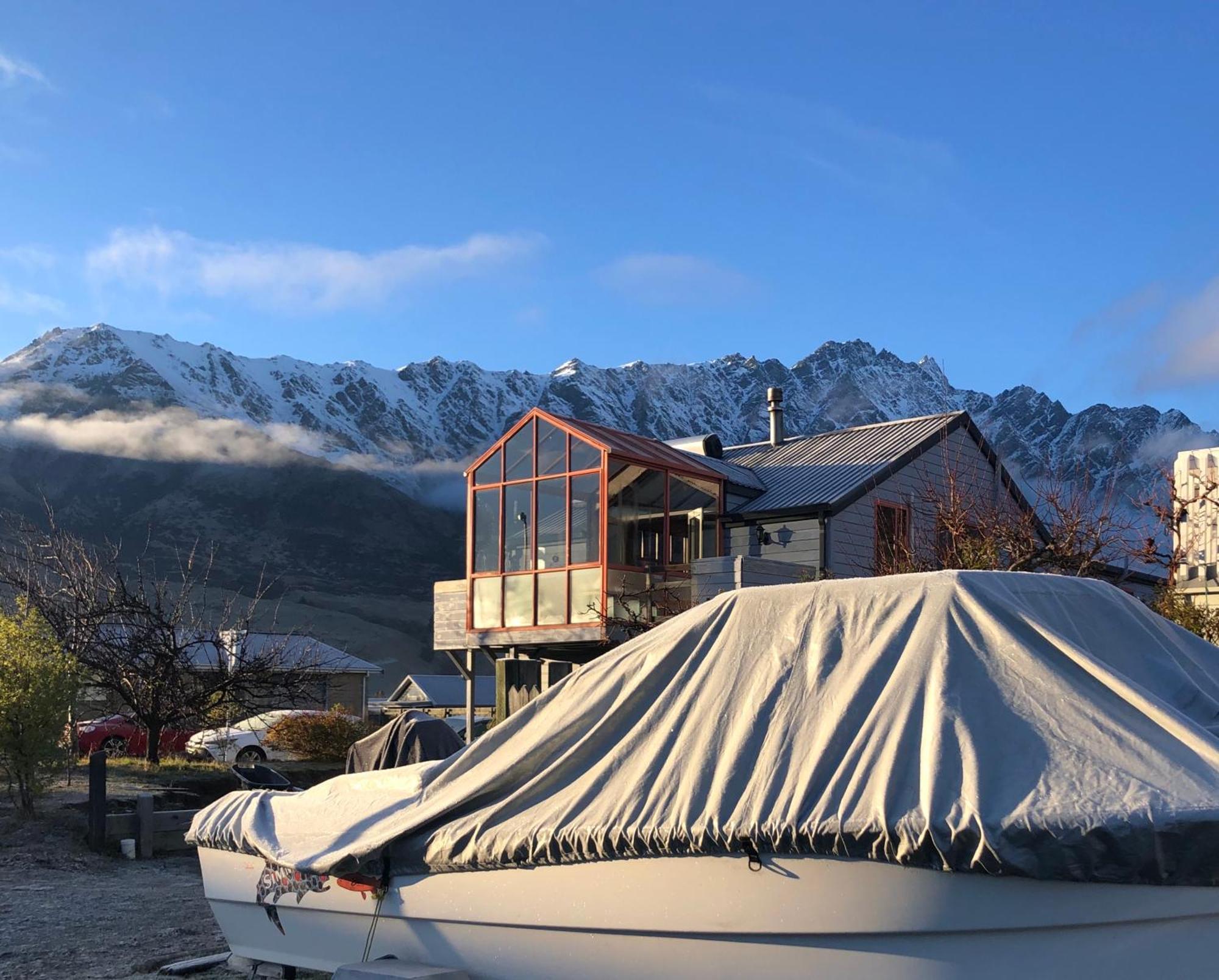 Qt Inntouch Queenstown Exterior foto
